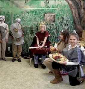 King Darius thinks about a new law