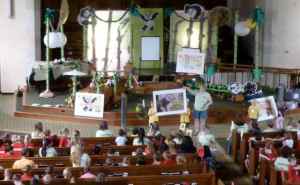 An overhead view of Party Time Sing & Play