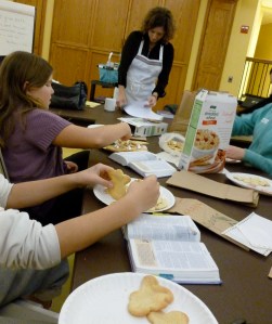 6th graders in the cooking workshop