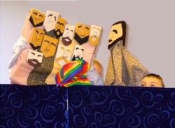Handle bag puppets in use by kids